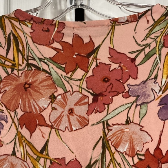 Cure floral blouse top shirt size LARGE - Picture 10 of 15